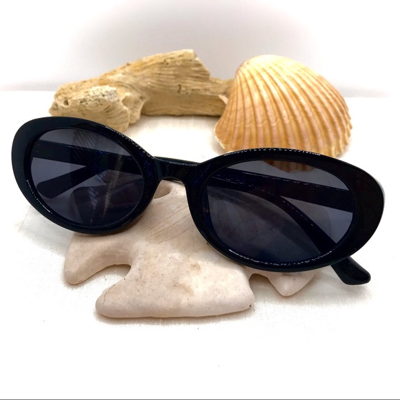 Black Oval Sunglasses - Picture 7 of 7